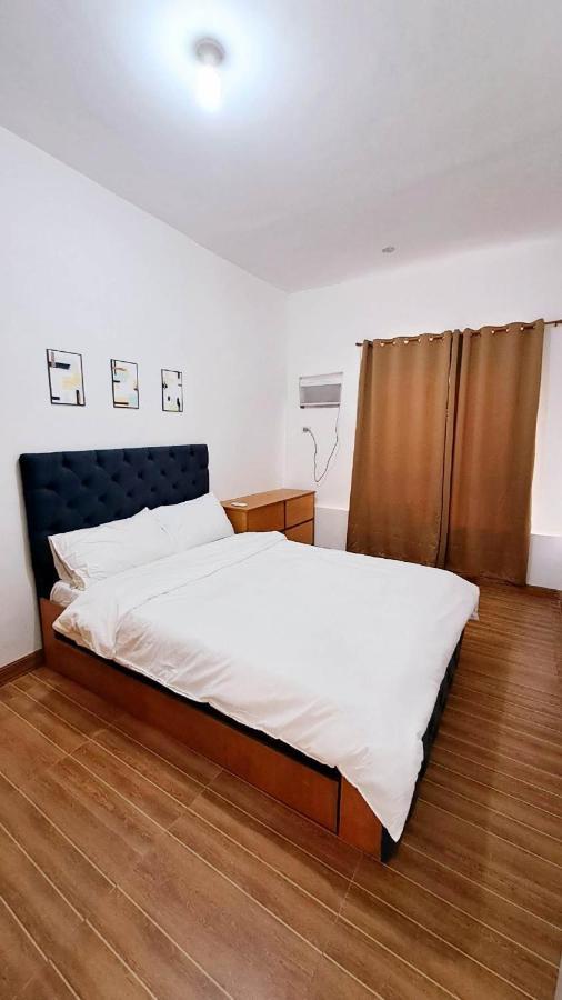 Night Blink Staycation And Rentals Cainta Eksteriør billede